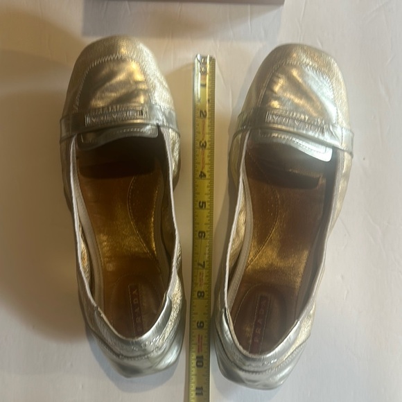Prada w box metallic light gold Silver toned scrunch lightweight Loafers sz 40 - Picture 8 of 10